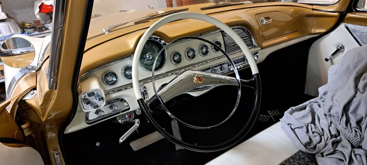 Dodge-custom-royal-lancer-d-500-1956-white-5