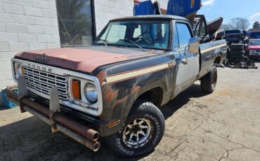 Dodge-d-150-1977-black