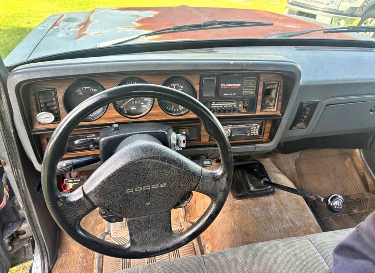 Dodge-d-350-diesel-1992-red-13