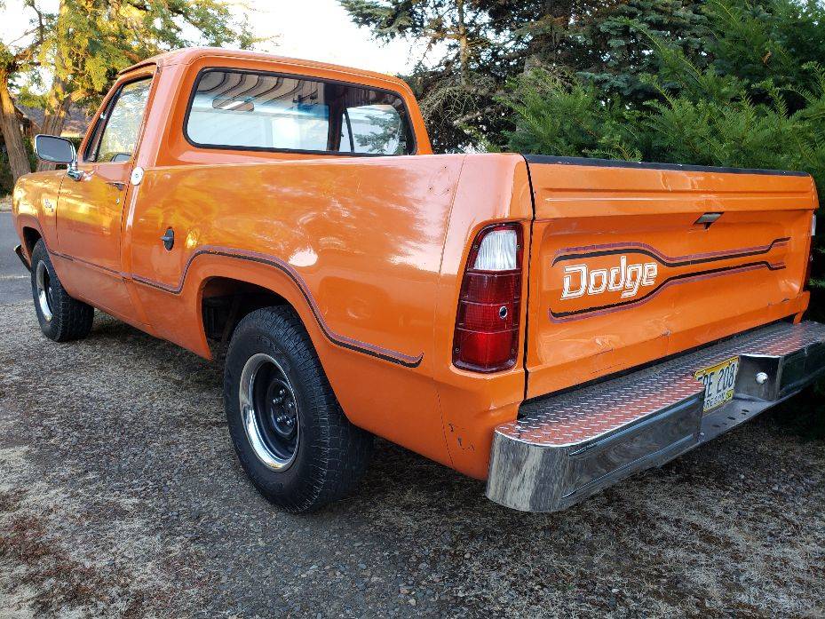 Dodge-d100-1978-orange-2