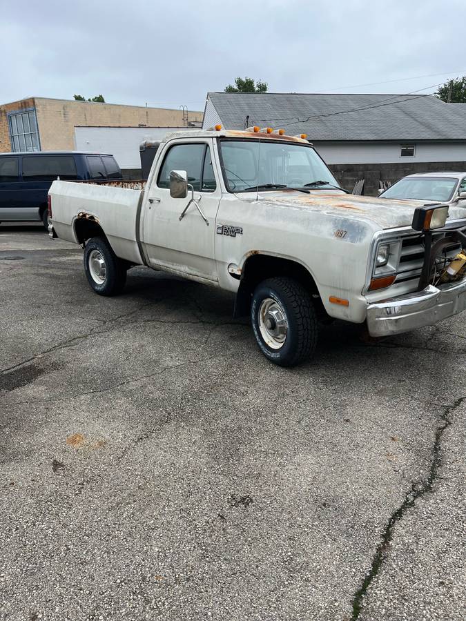 Dodge-d100-1986-white-1