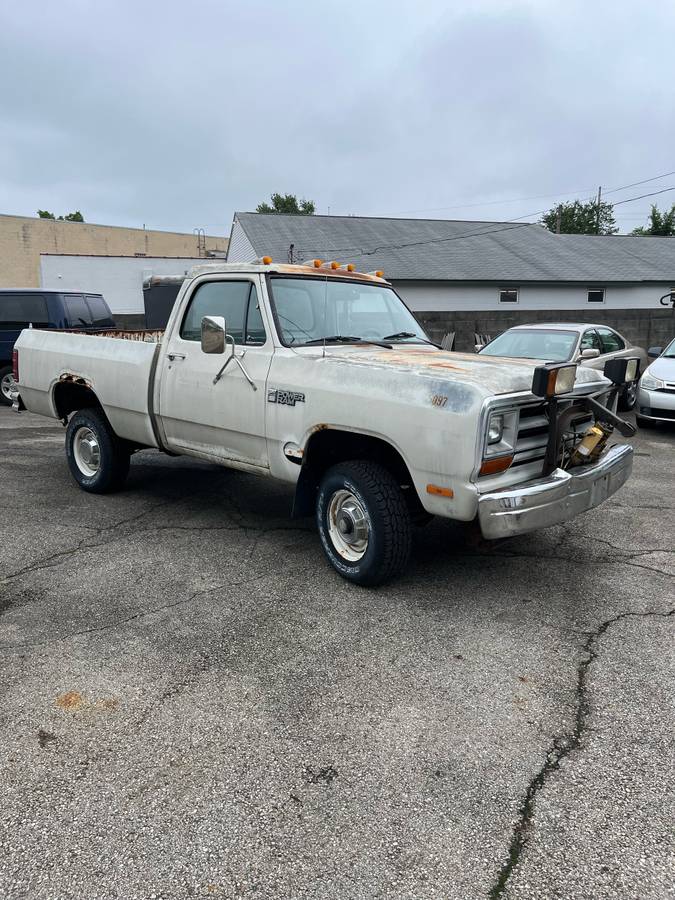 Dodge-d100-1986-white-2