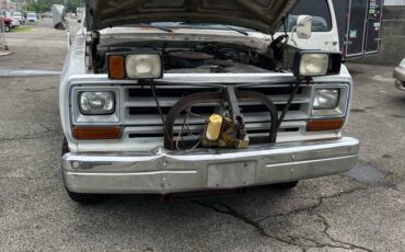 Dodge-d100-1986-white-6