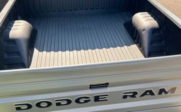 Dodge-d150-1984-grey-6