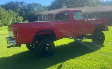 Dodge-d150-1984-red-5