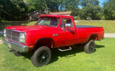 Dodge-d150-1984-red-6