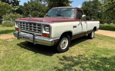 Dodge-d150-1985-red