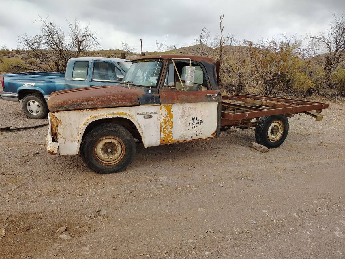 Dodge-d200-1966-brown-1