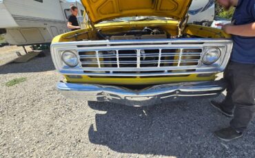 Dodge-d200-1976-yellow-1