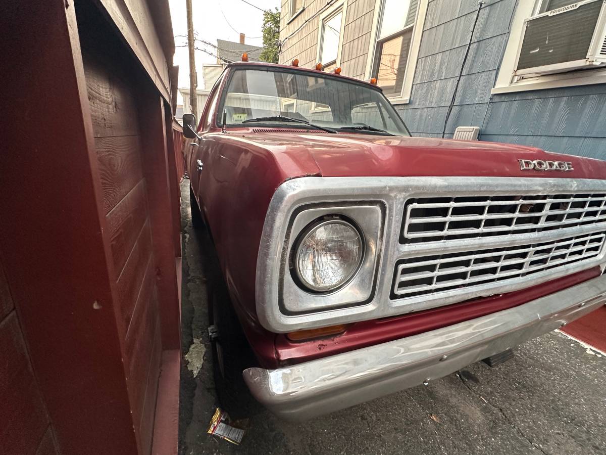 Dodge-d200-1978-red-1