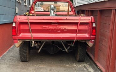 Dodge-d200-1978-red-4