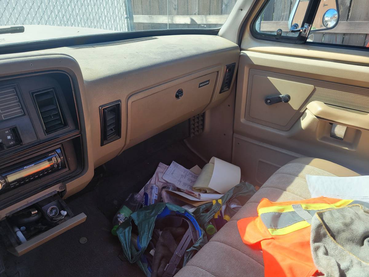 Dodge-d250-cummins-pickup-diesel-1991-brown-3