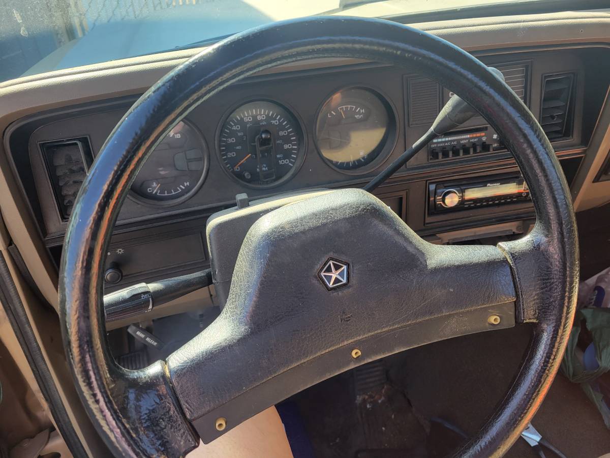Dodge-d250-cummins-pickup-diesel-1991-brown-4