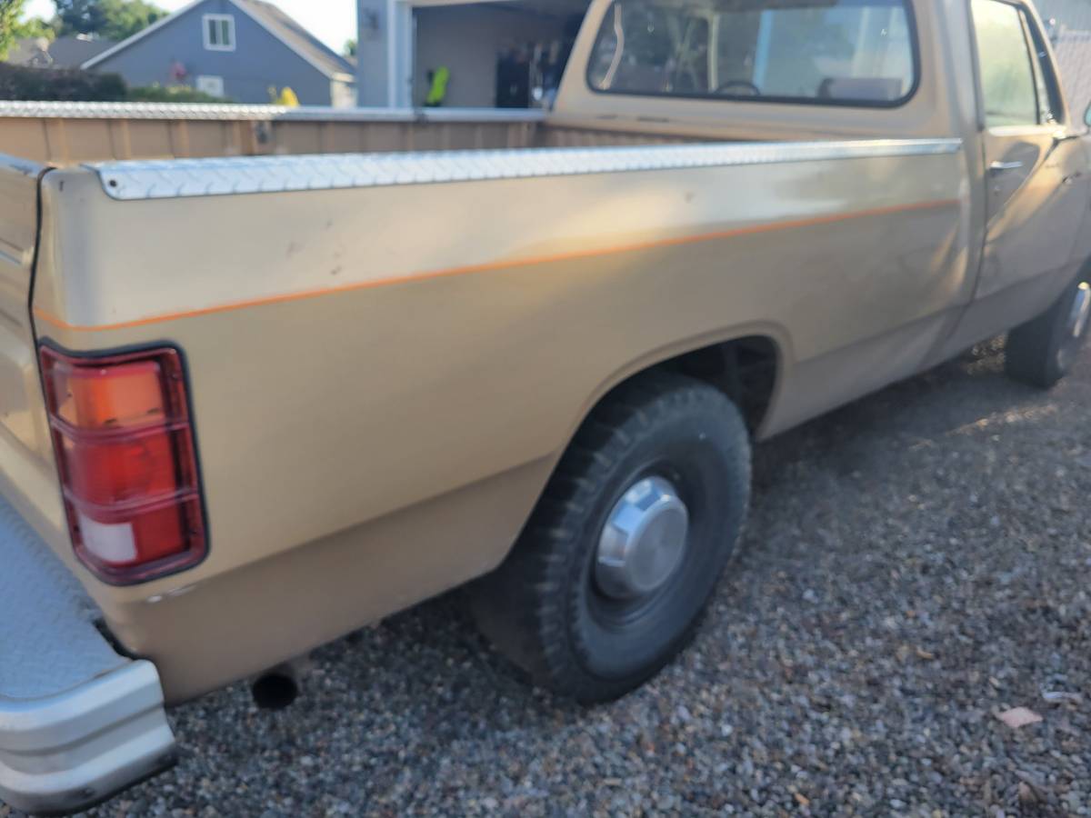 Dodge-d250-cummins-pickup-diesel-1991-brown-8