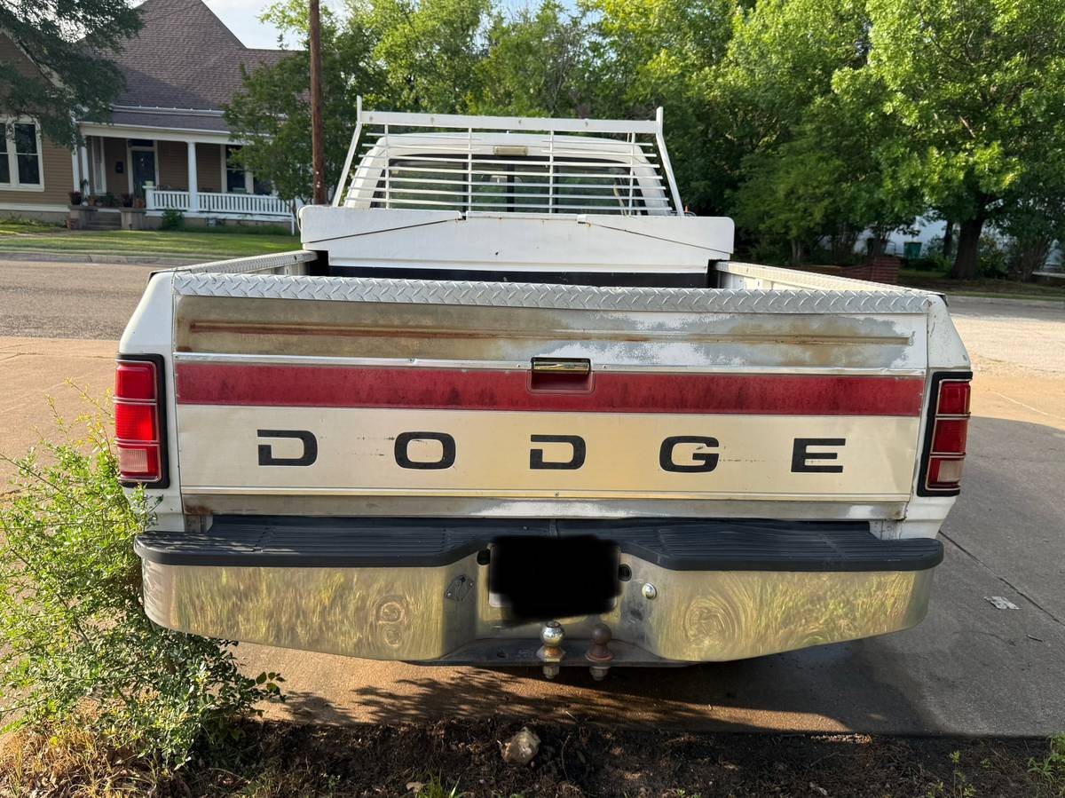 Dodge-d250-diesel-1992-white-3
