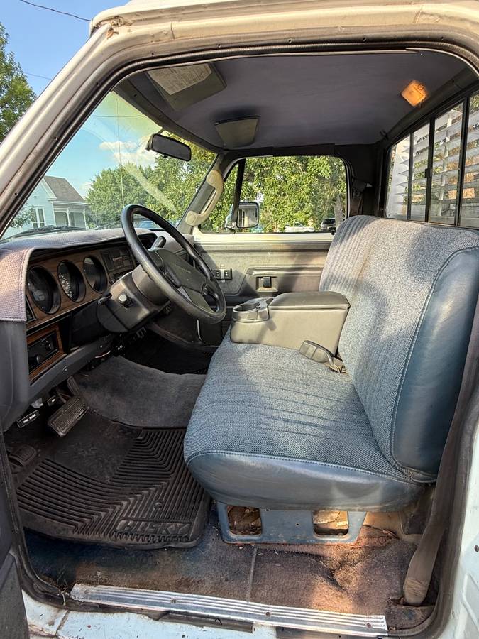 Dodge-d250-diesel-1992-white-4