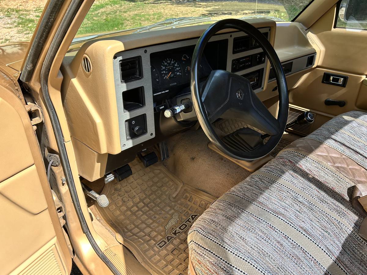Dodge-dakota-1987-5