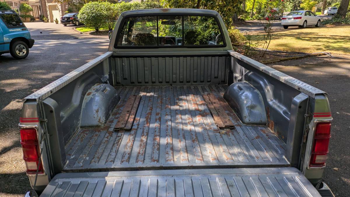 Dodge-dakota-1991-grey-3