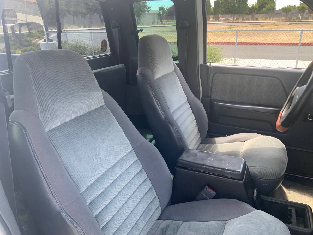 Dodge-dakota-4x4-1993-white-16