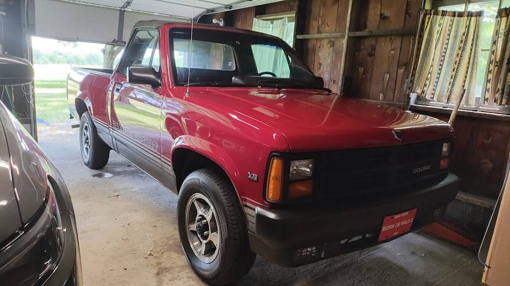 Dodge-dakota-convertible-1989-red-1