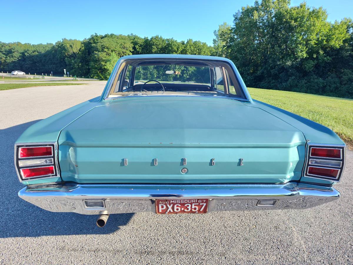 Dodge-dart-1967-3