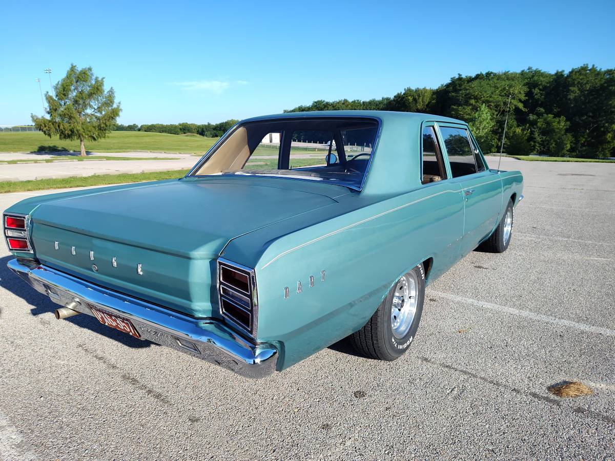 Dodge-dart-1967-5