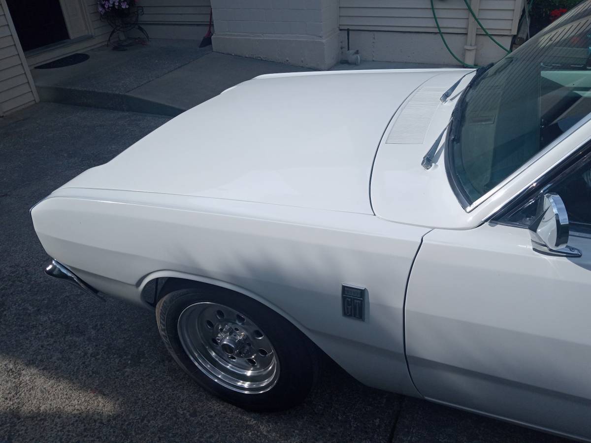 Dodge-dart-1967-white-1