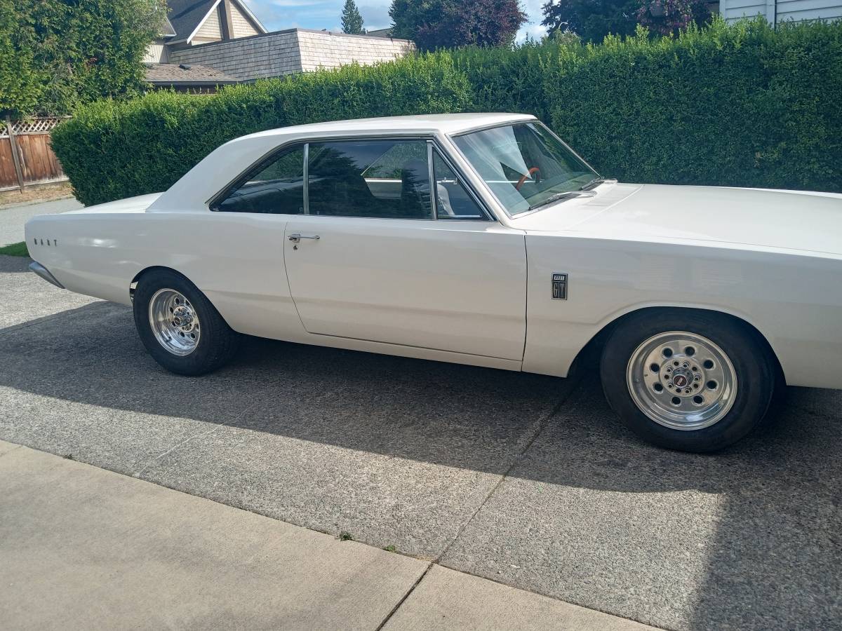 Dodge-dart-1967-white-11