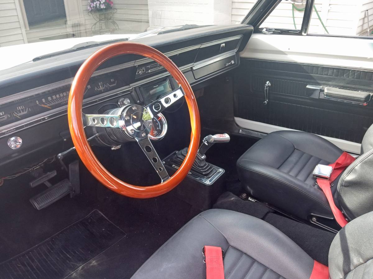 Dodge-dart-1967-white-13