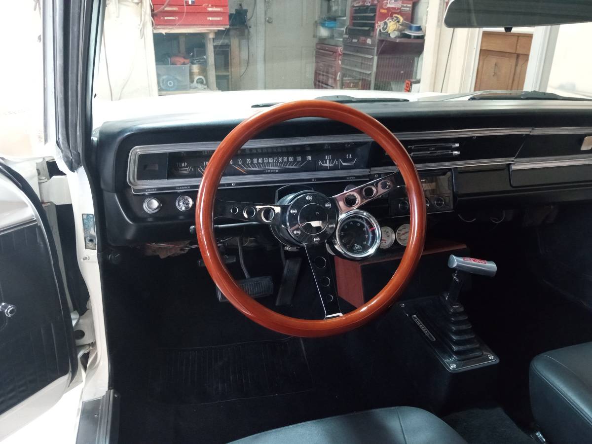 Dodge-dart-1967-white-14