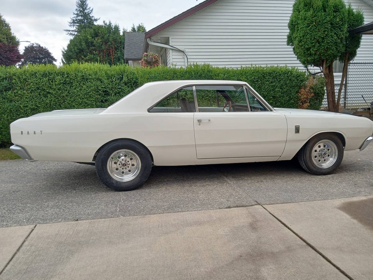 Dodge-dart-1967-white-16
