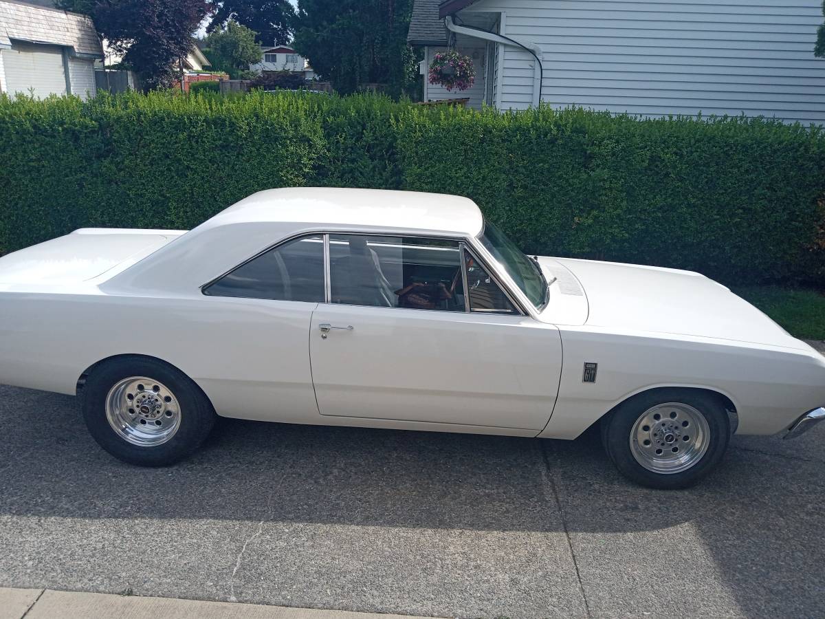 Dodge-dart-1967-white-5