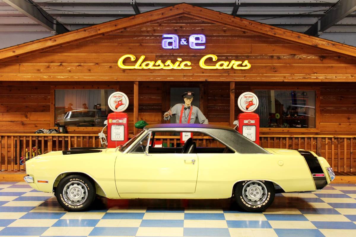 Dodge-dart-1970-yellow-1