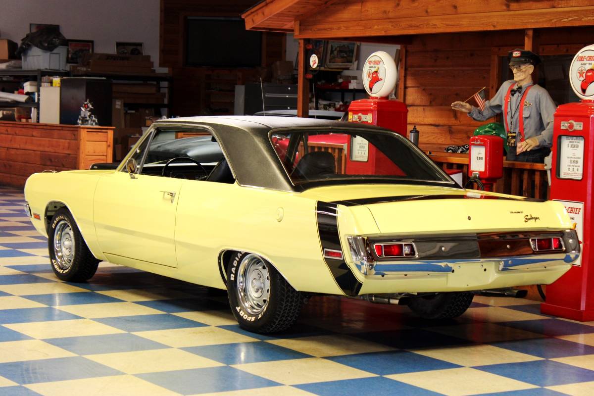 Dodge-dart-1970-yellow-3