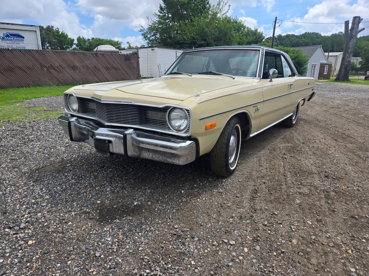 Dodge-dart-1975-yellow-10
