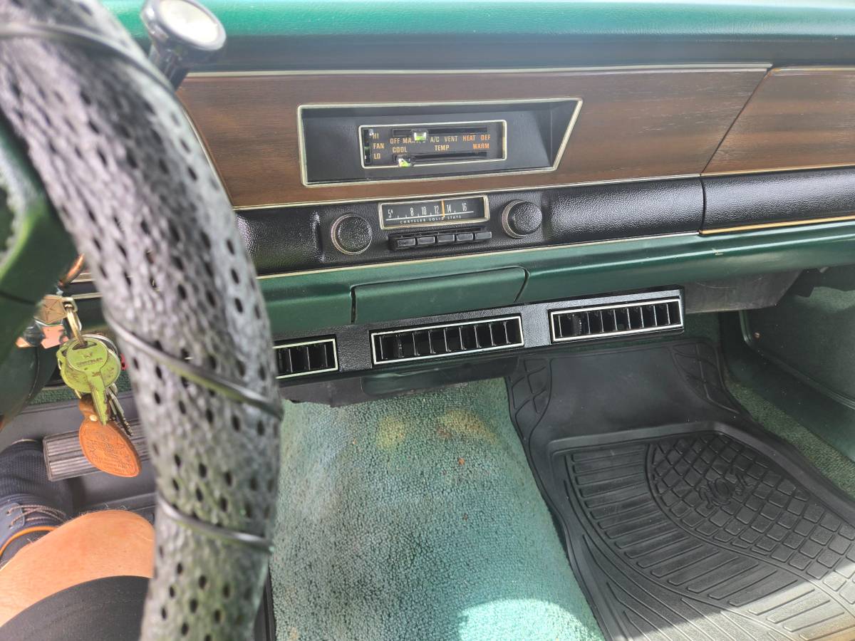 Dodge-dart-1975-yellow-16