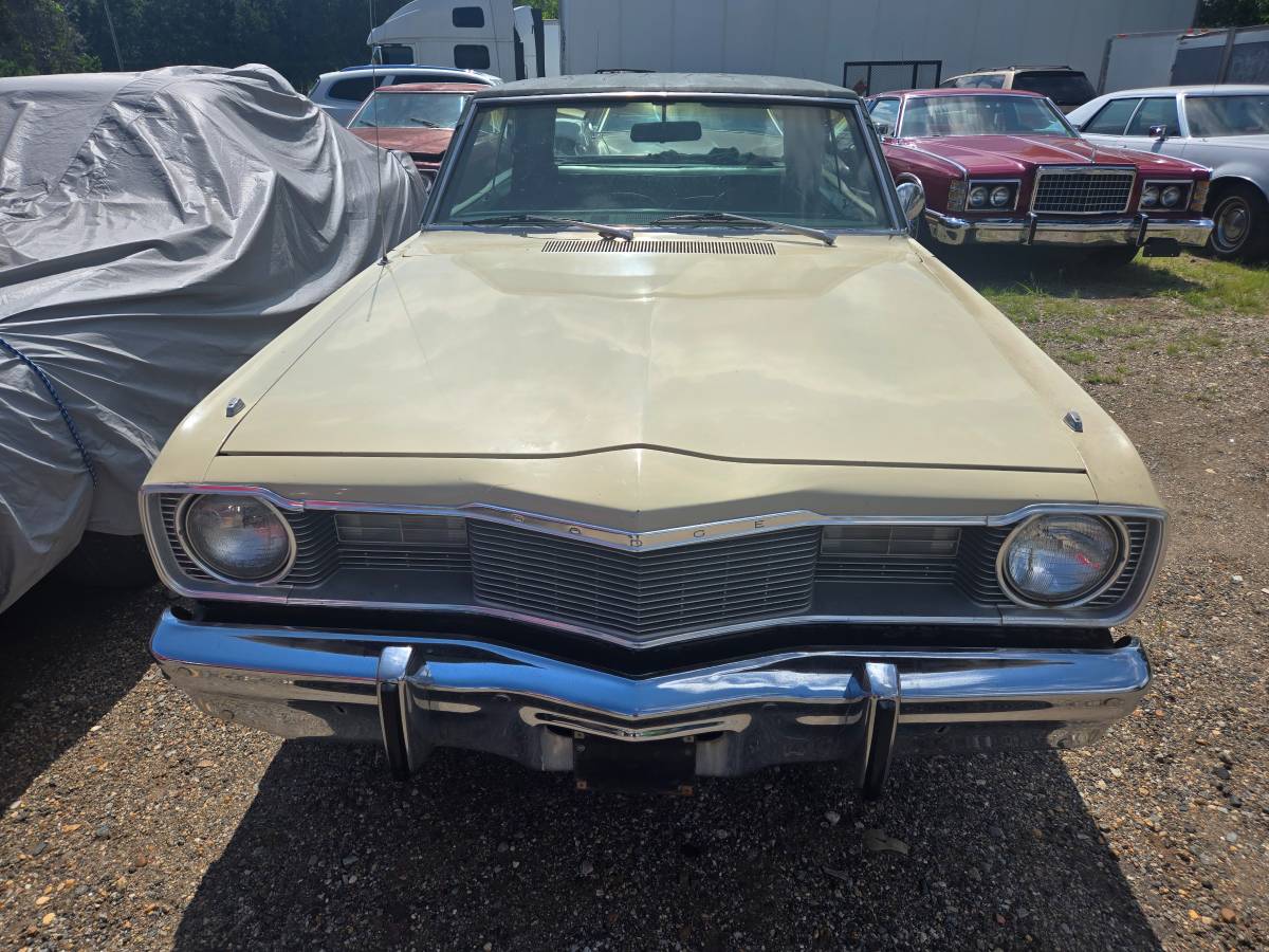 Dodge-dart-1975-yellow-2