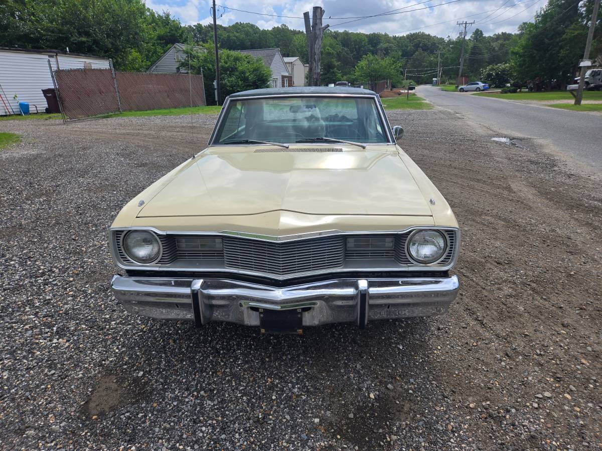 Dodge-dart-1975-yellow-6
