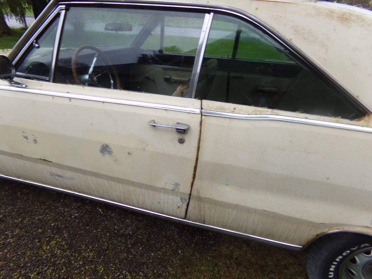 Dodge-dart-gt-1967-yellow-29