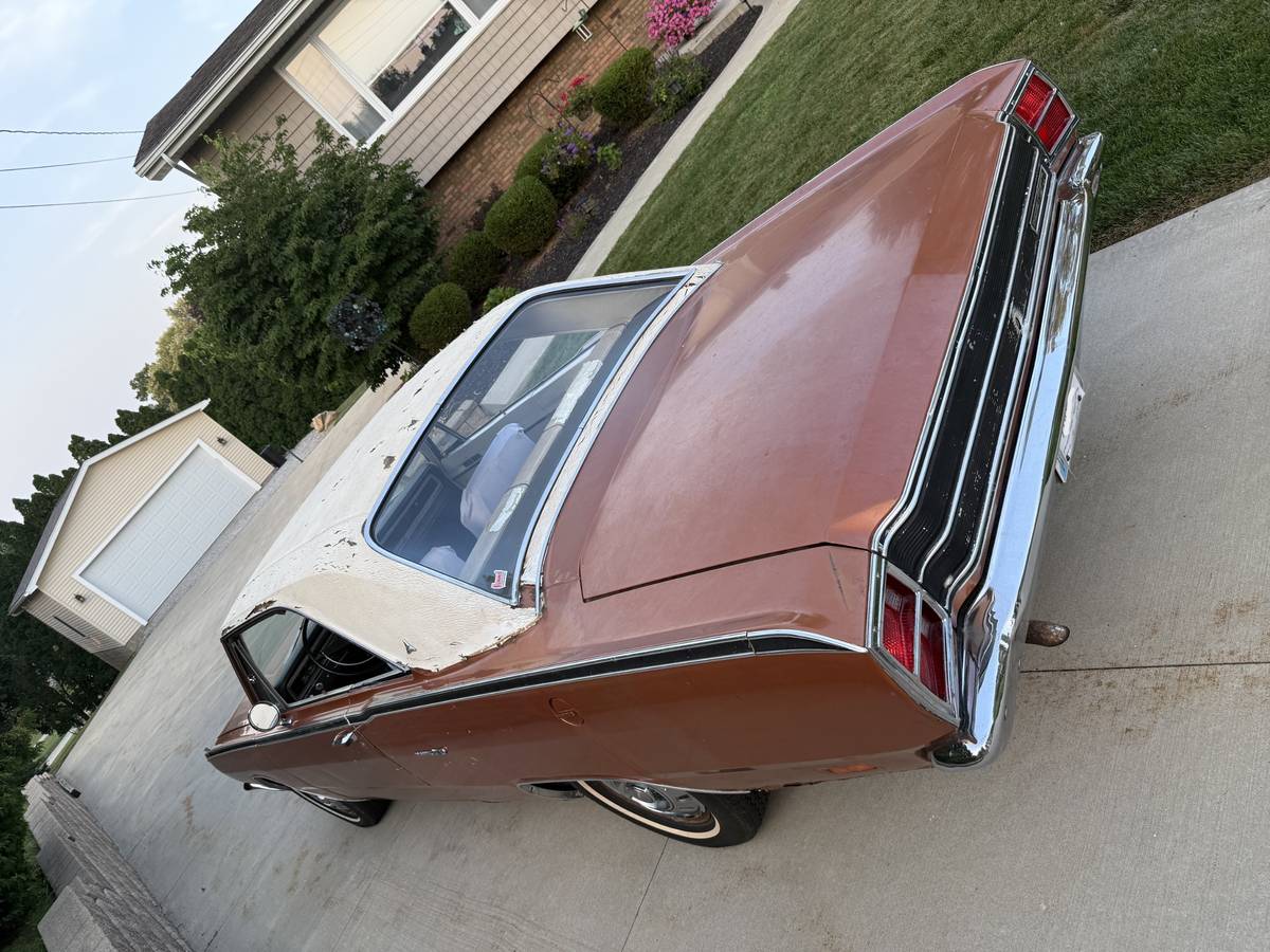 Dodge-dart-gt-1969-custom-3