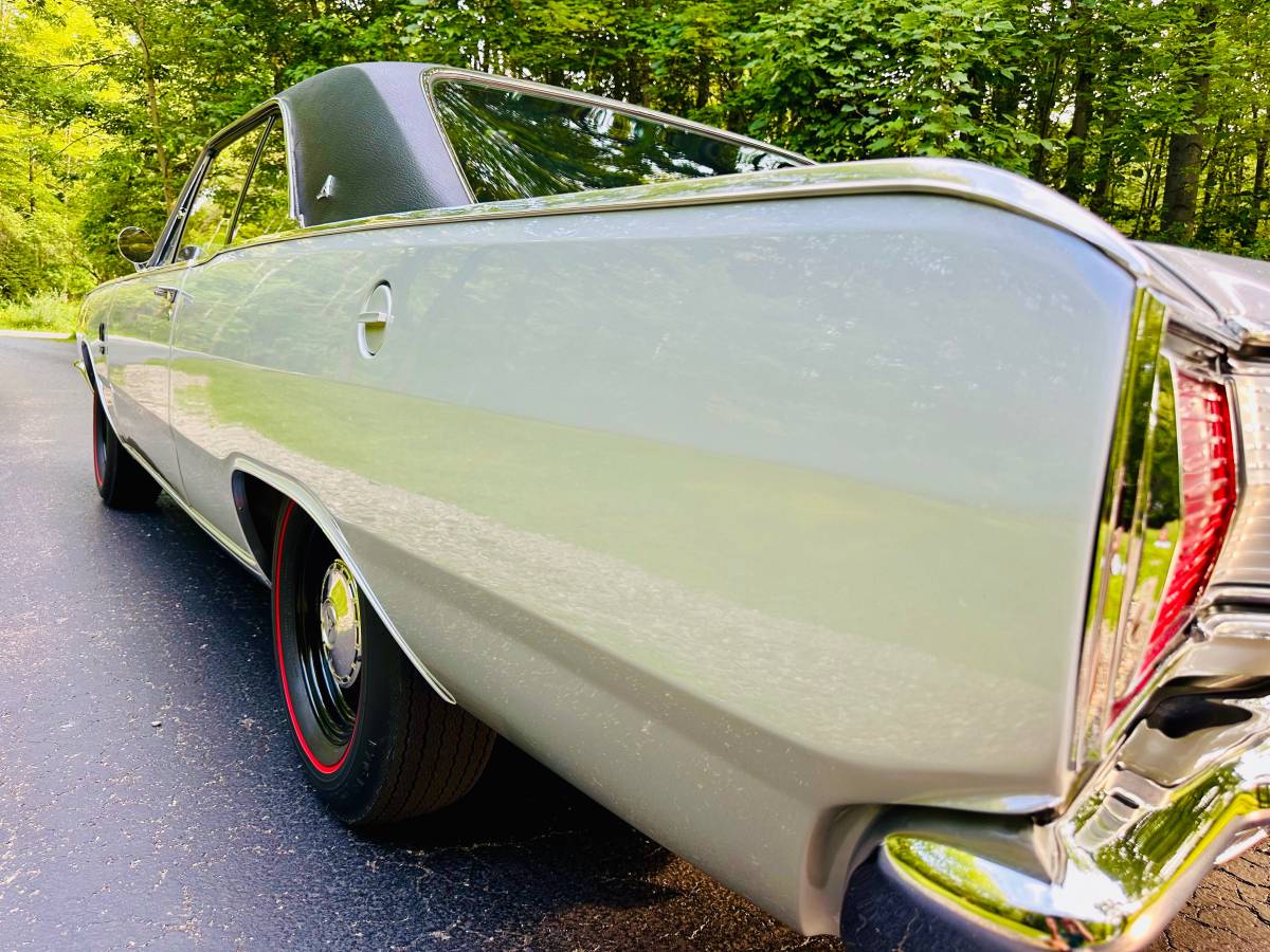 Dodge-dart-gts-1967-silver-21