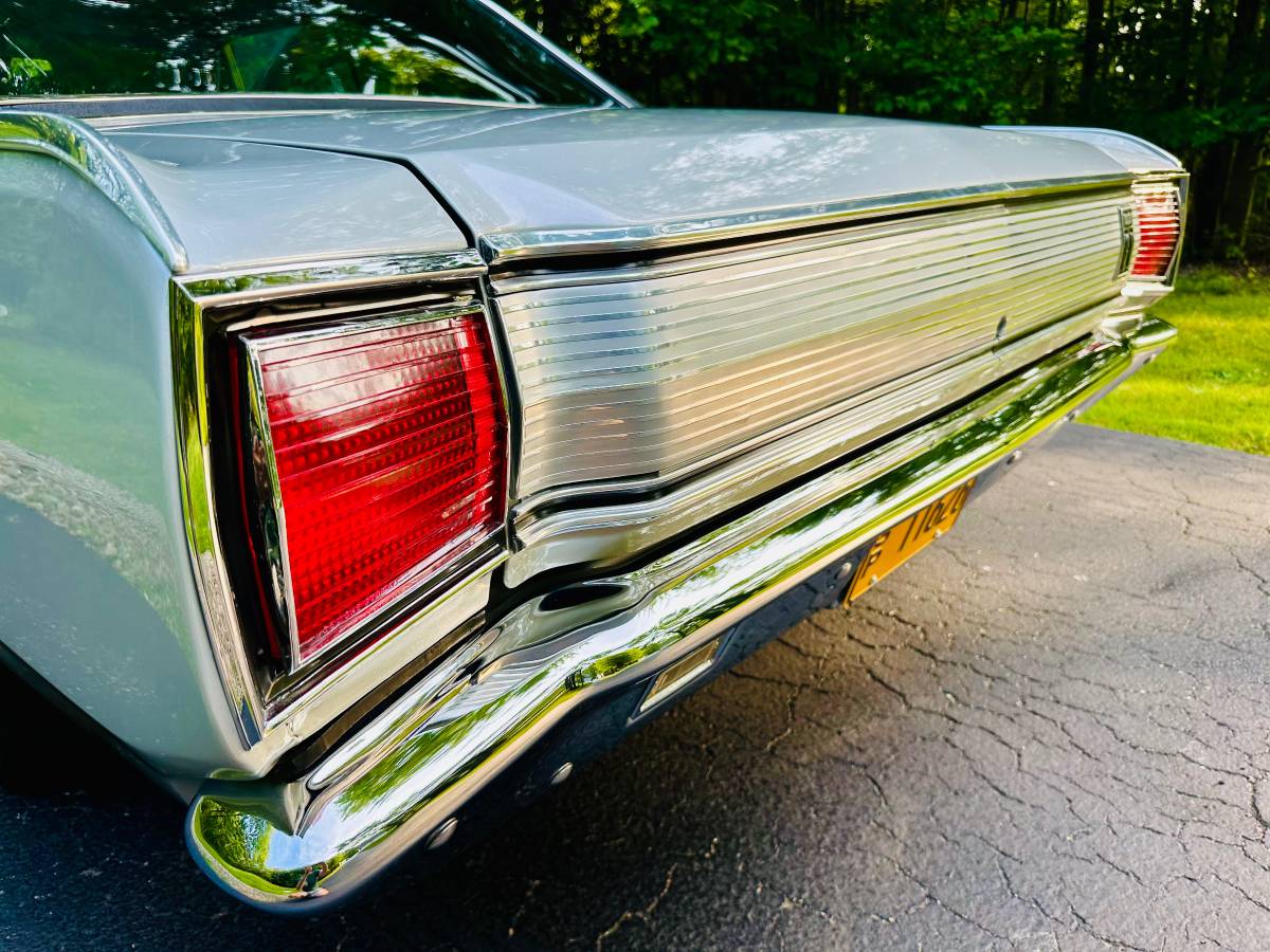 Dodge-dart-gts-1967-silver-27