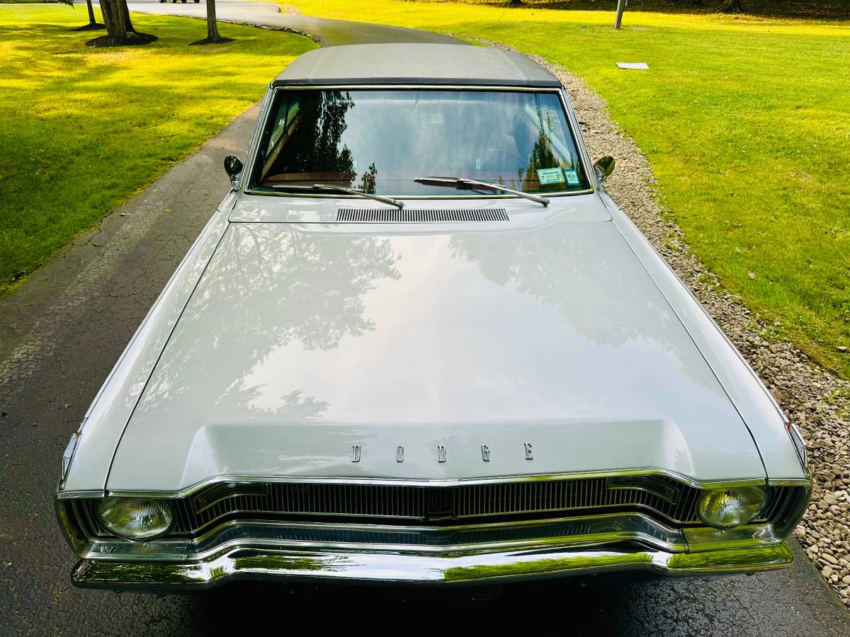 Dodge-dart-gts-1967-silver-53