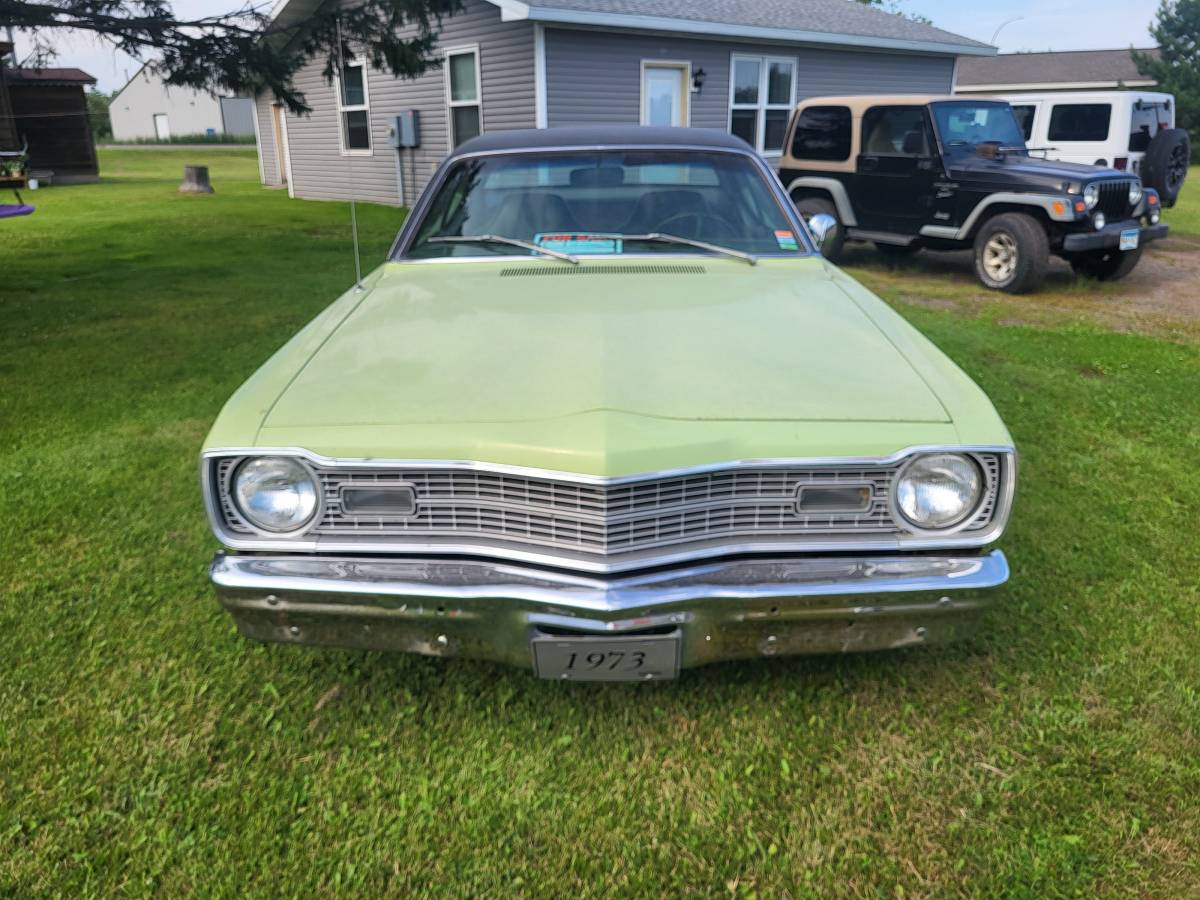 Dodge-dart-sport-1973-green-3