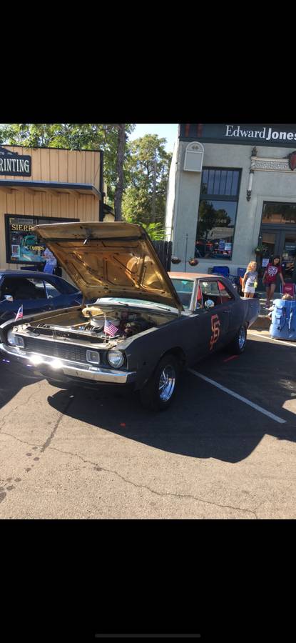 Dodge-dart-swinger-1972-black