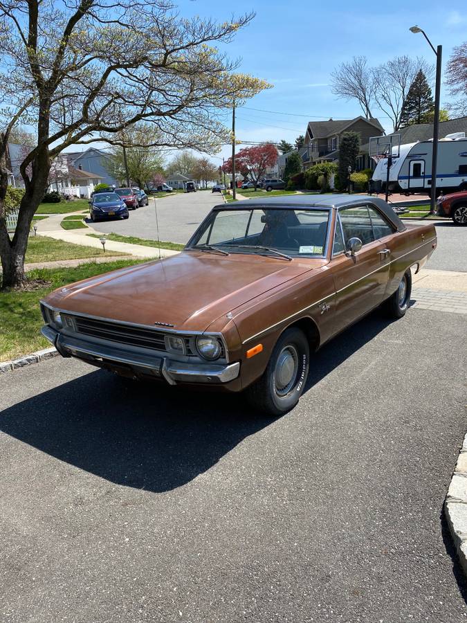 Dodge-dart-swinger-1972-brown-13