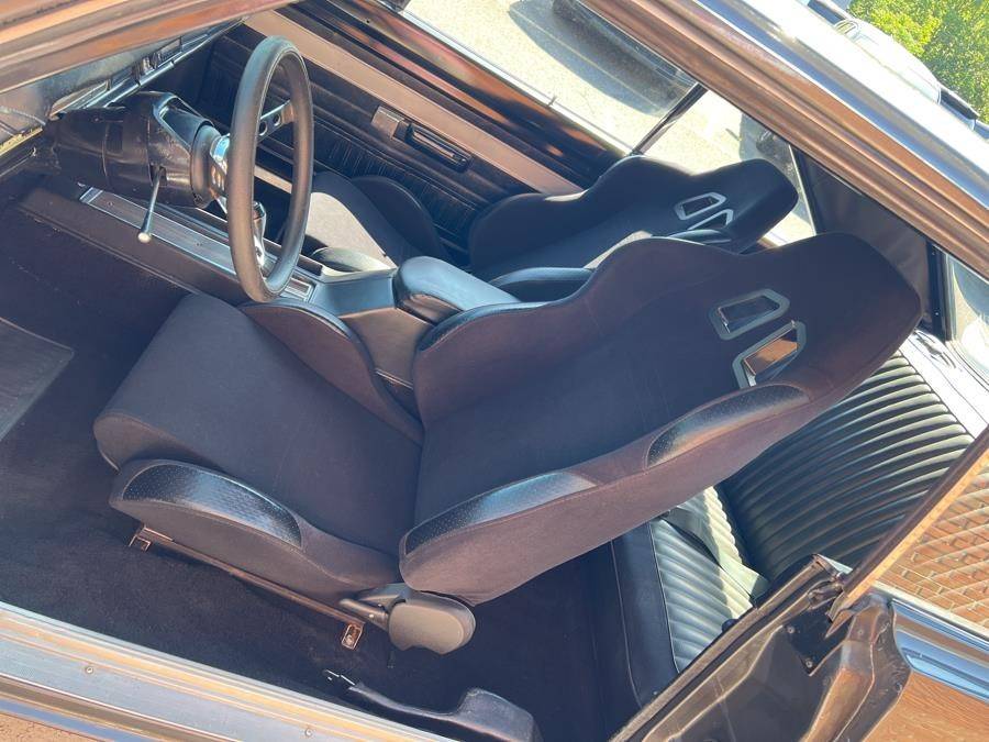 Dodge-dart-swinger-1972-grey-17