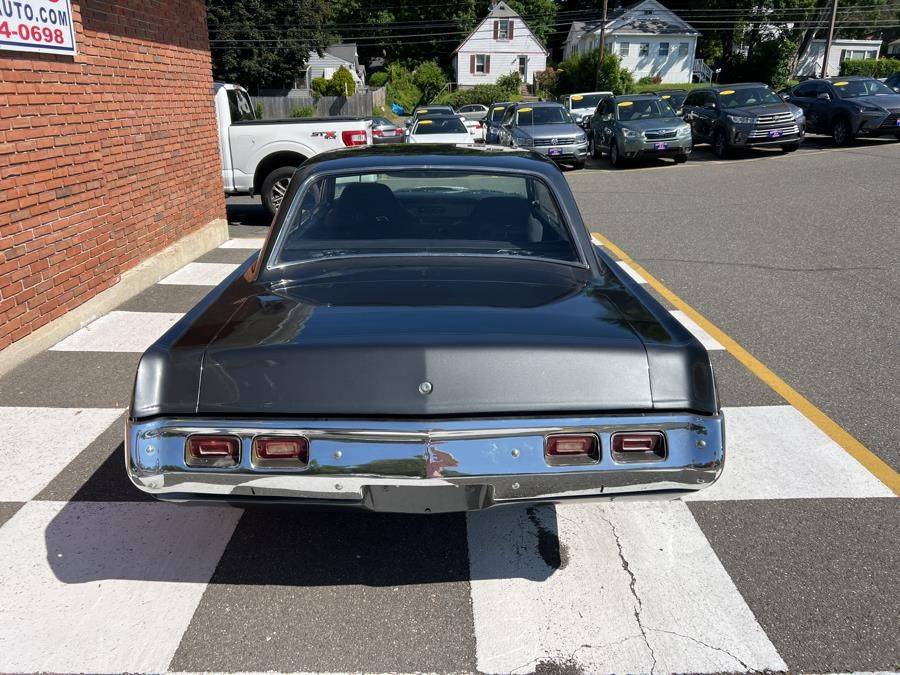 Dodge-dart-swinger-1972-grey-2