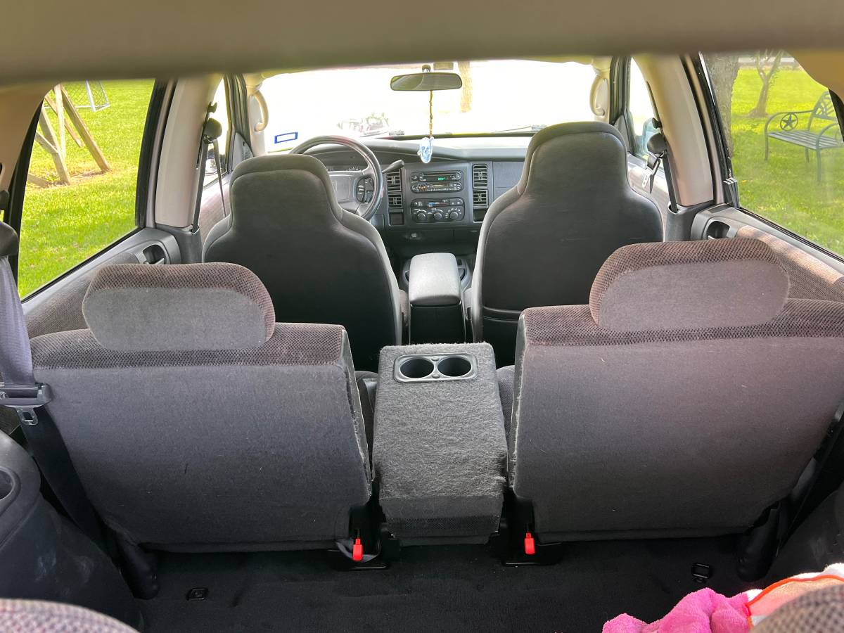 Dodge-durango-1991-grey-9