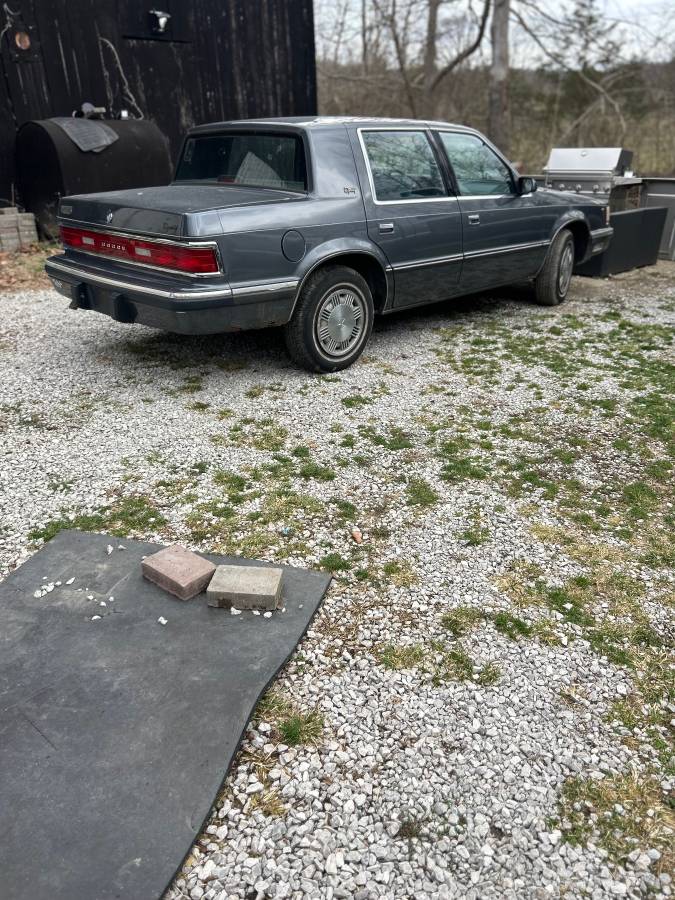 Dodge-dynasty-1989-grey-1